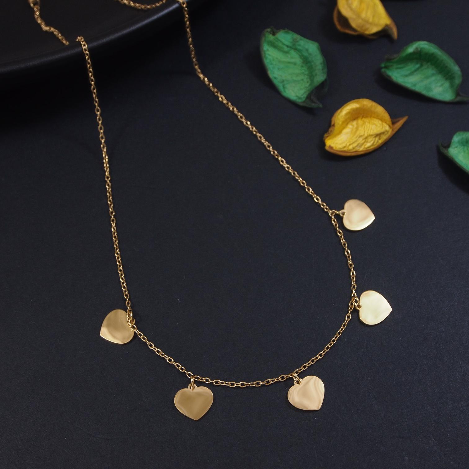5 Heart shape choker Necklace
